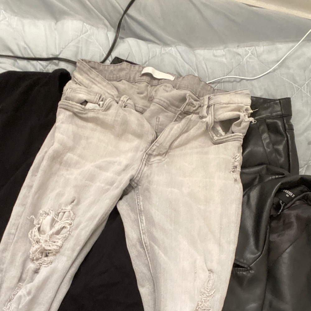 Stylish Gray Women's Jeans